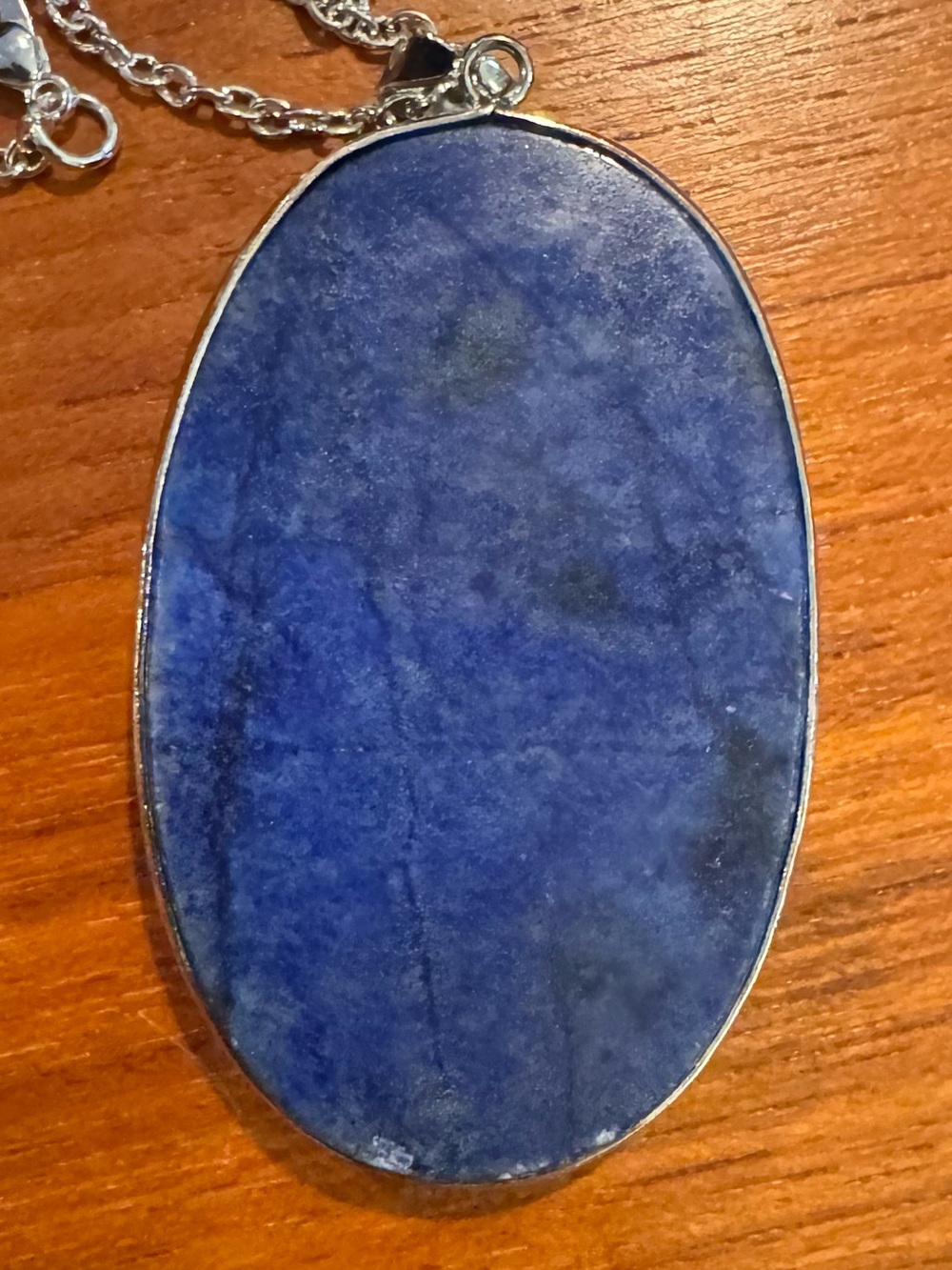 Vintage Lapis Lazuli Stone Pendant Necklace—SilverTone setting, chain, & clasp - Picture 6 of 8